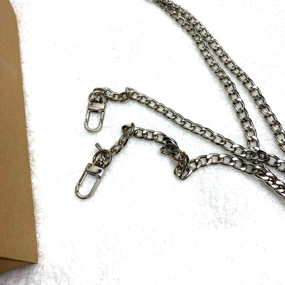 LV Blue Escale limited edition toiletry bag - Picture 15 of 15